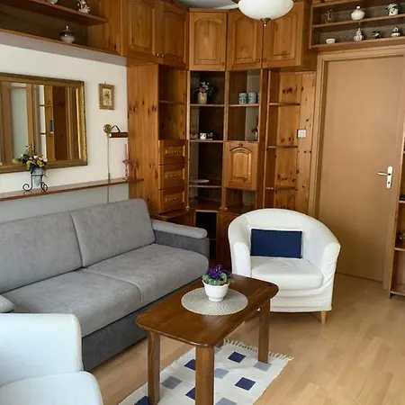 Valika Apartman Apartament *